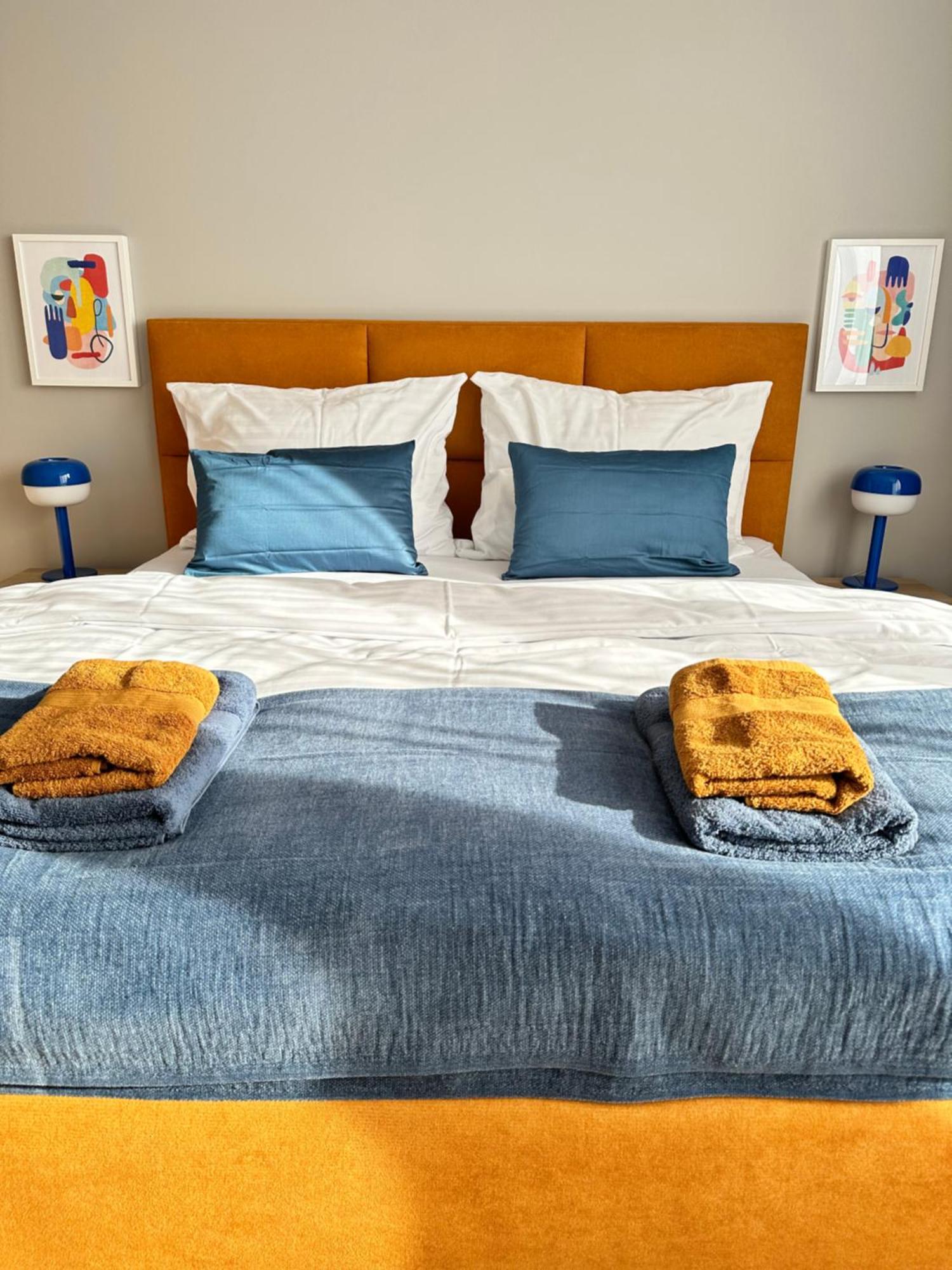 Trendy Apartment เตร็นชีน ภายนอก รูปภาพ