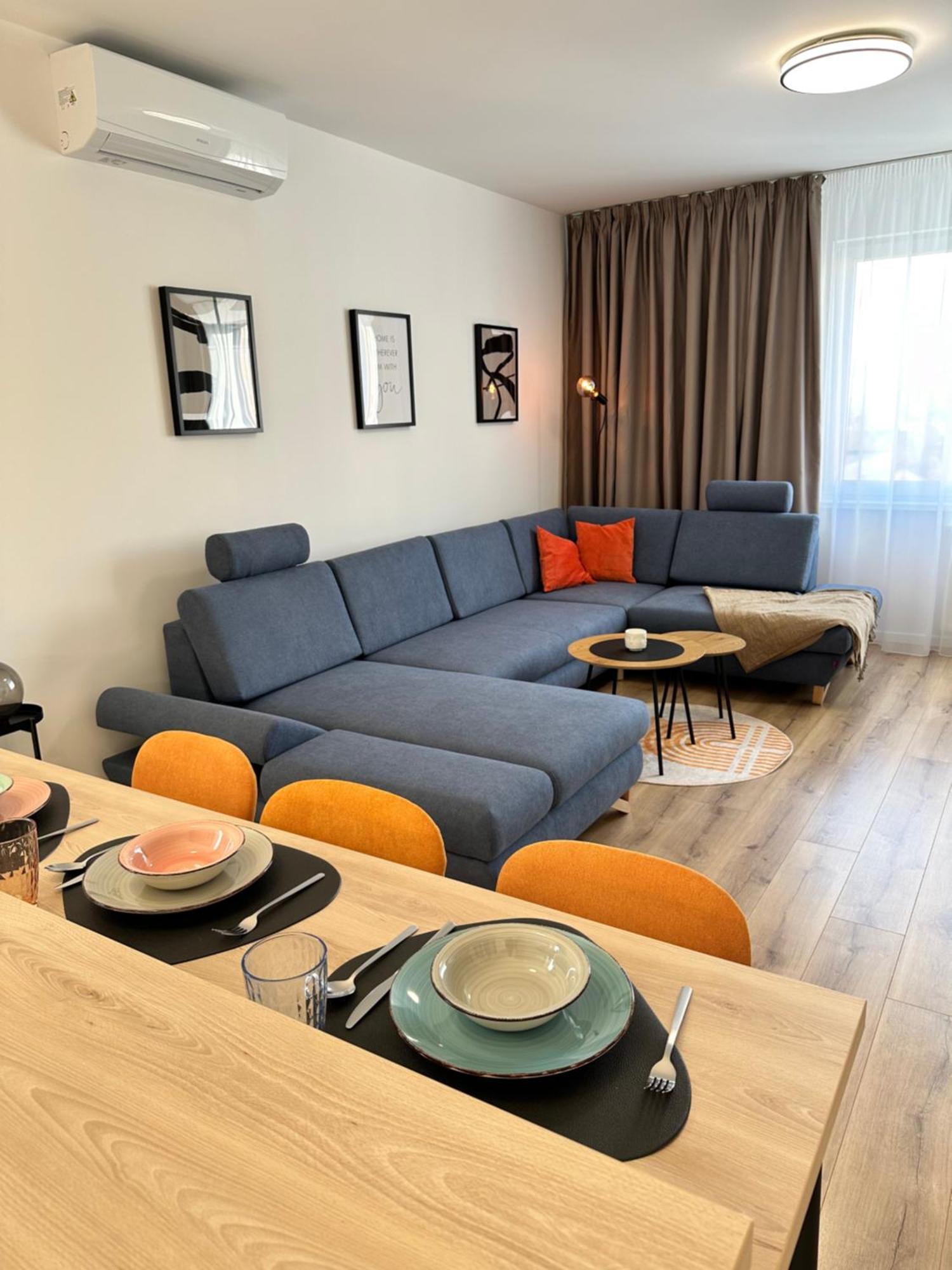 Trendy Apartment เตร็นชีน ภายนอก รูปภาพ